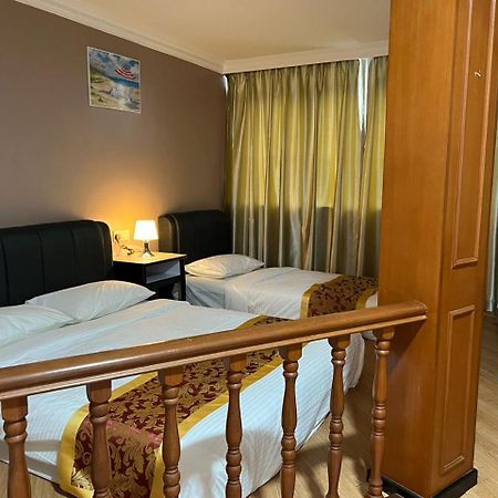 Hotel Ching Hua Segamat Bagian luar foto